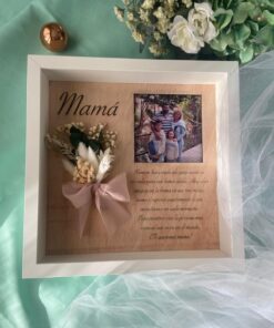 Marco con flores preservadas