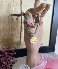 Alternative view of Pulsera mamá