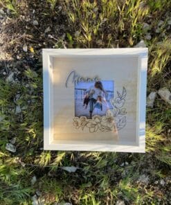 Alternative view of Cuadro Mamá